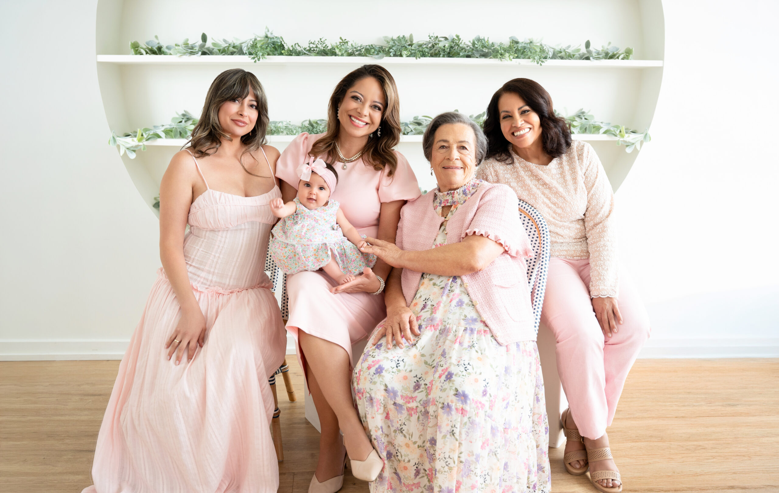 Multi-generation family photo shoot in Huntington, Long Island by The BeVard Studio
